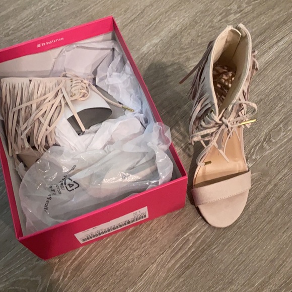 Shoe Dazzle, Nude, 6 - Picture 3 of 4